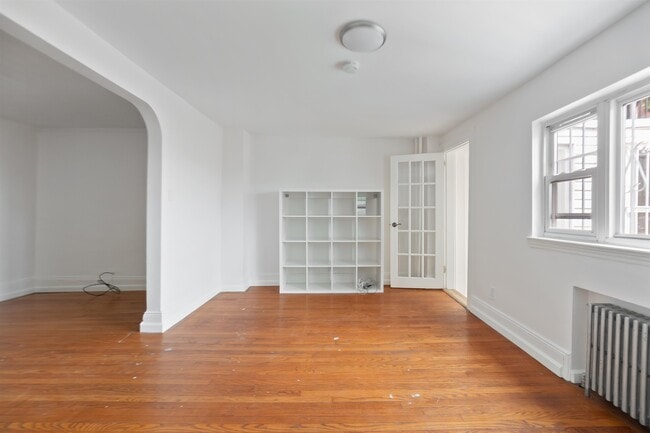 Building Photo - 822 Palisade Ave