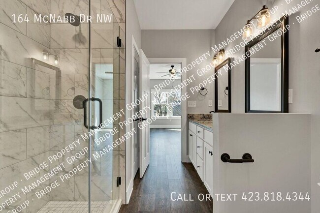 Building Photo - 164 McNabb Dr