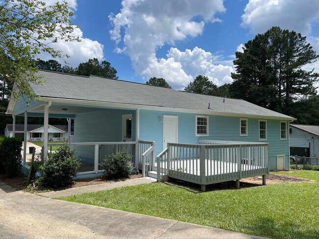 Building Photo - Ranch Home