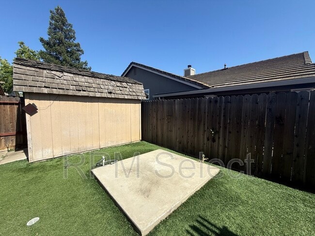 Building Photo - 9108 Bristol Plaza Way