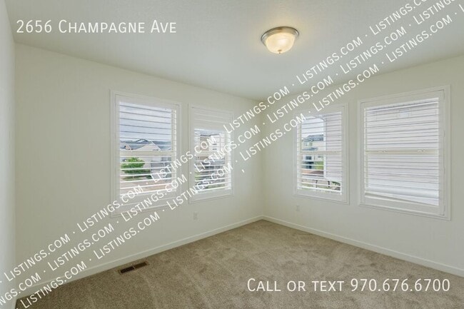 Building Photo - 2656 Champagne Ave