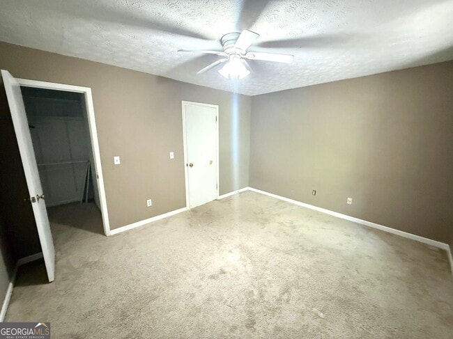 Building Photo - 2949 Governors Ct