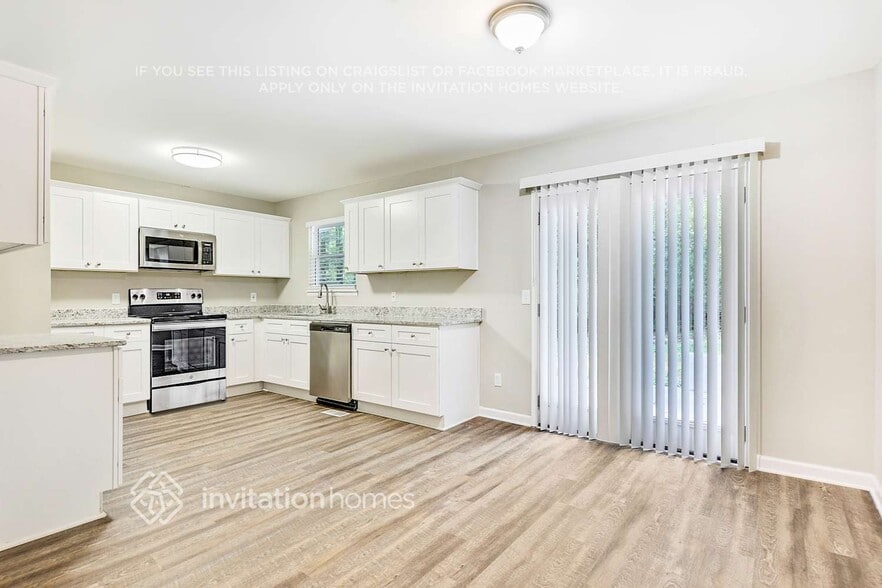 Building Photo - 4523 Housworth Dr