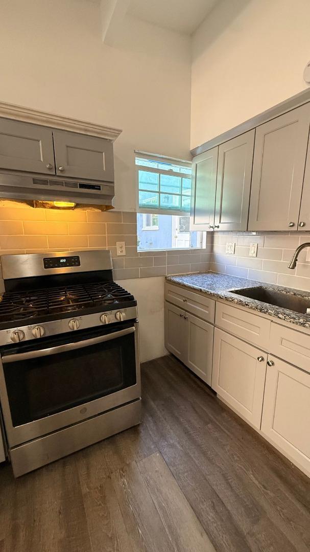 Building Photo - 1030 E Concourse St