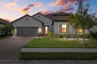 Building Photo - 2028 Woodleaf Hammock Ct
