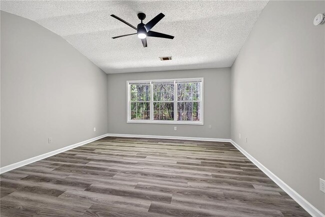 Building Photo - 1065 Maple Valley Ct