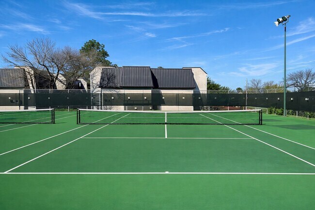 Building Photo - 8529 Hearth Dr