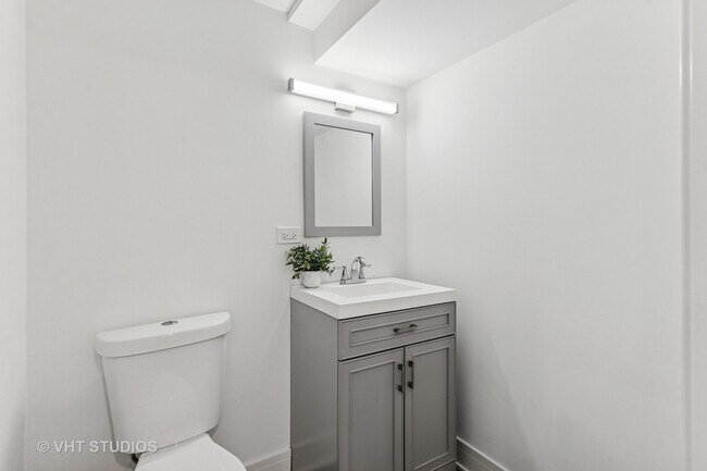 Building Photo - 297 Highland Ave