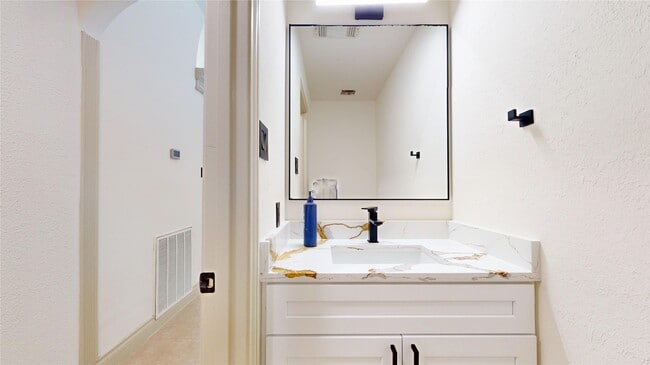 Building Photo - 22010 Rockchester Dr