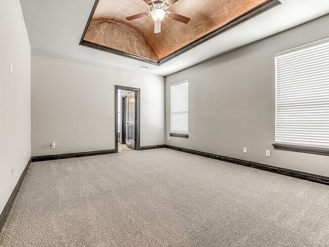 Building Photo - 13609 Gentry Dr
