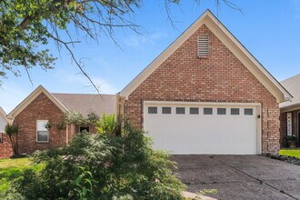 Building Photo - 7439 Overcreek Ln