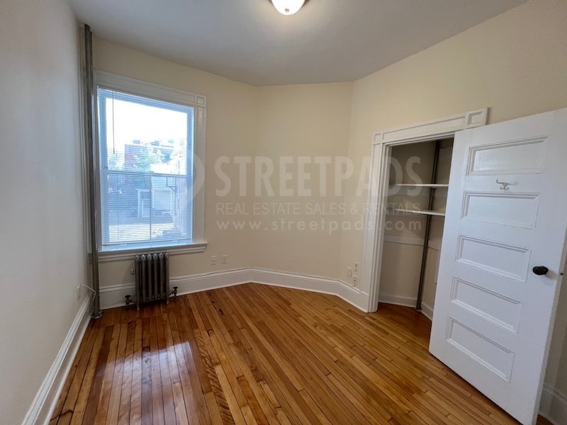 Building Photo - 2 Ware St