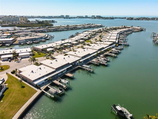 Building Photo - 431 Boca Ciega Point Blvd N