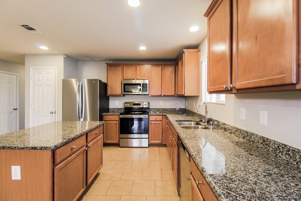 Building Photo - 128 Feverbush Dr