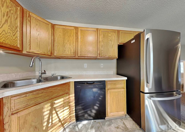 Building Photo - 2345 Brandenberry Ct