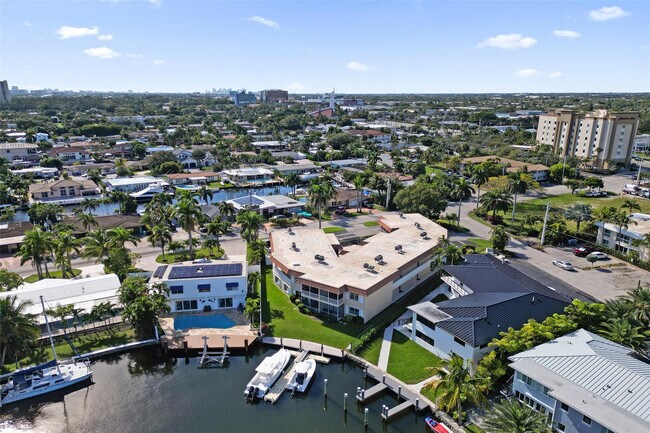 Building Photo - 2201 SE 9th St