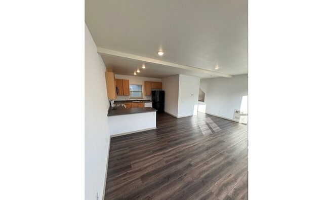 Building Photo - 529 Carroll Way