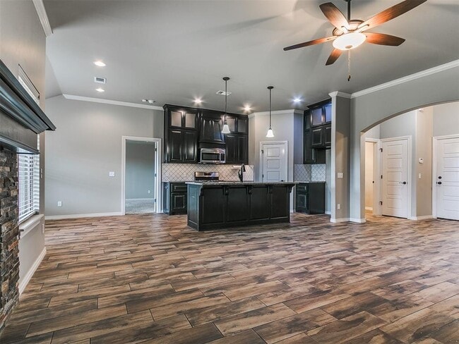 Building Photo - 4932 Wister Ln