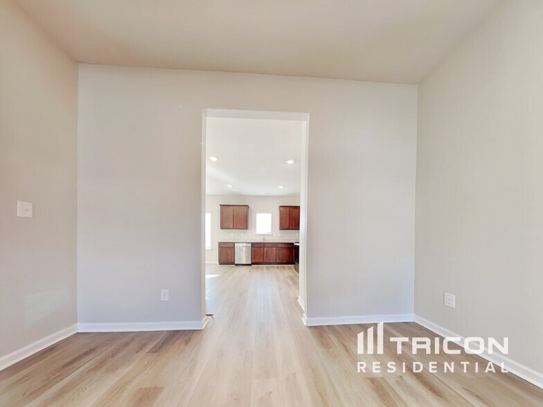Building Photo - 108 Oliver Dr