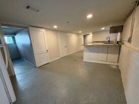 Building Photo - 4123 N Narragansett Ave