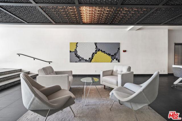 Building Photo - 955 Durant Dr