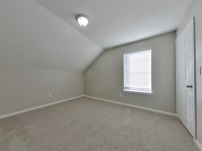 Building Photo - 3126 Kelling St