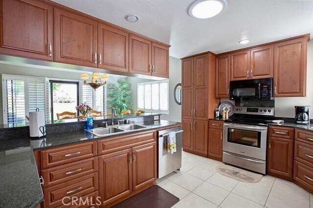 Building Photo - 76268 Impatiens Cir