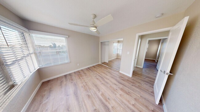 Building Photo - 6BD/3BA Large House, Newly Renovated! (Lease out, pending signatures. Check back in a few days!)