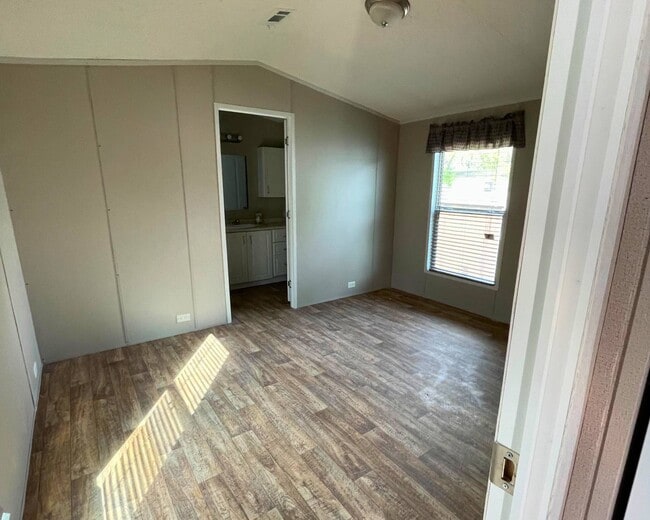 Building Photo - 4801 Goldfield Dr