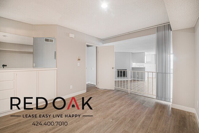 Building Photo - 8309 Cedros Ave