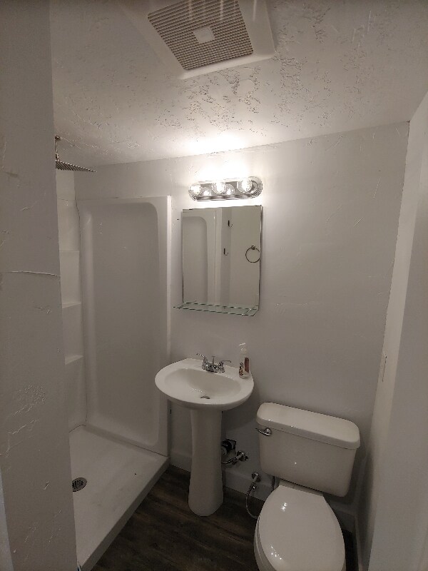 Building Photo - 3255 Ogden Ave