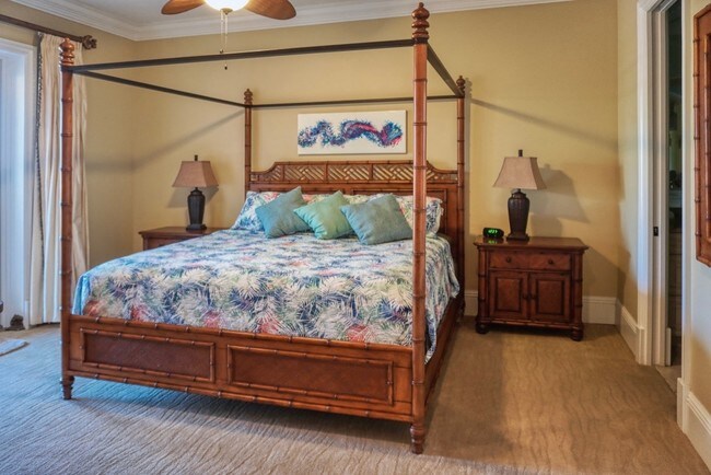 Building Photo - 1363 Oceanview Dr