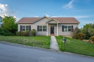 Building Photo - 9936 Falcon Crest Dr