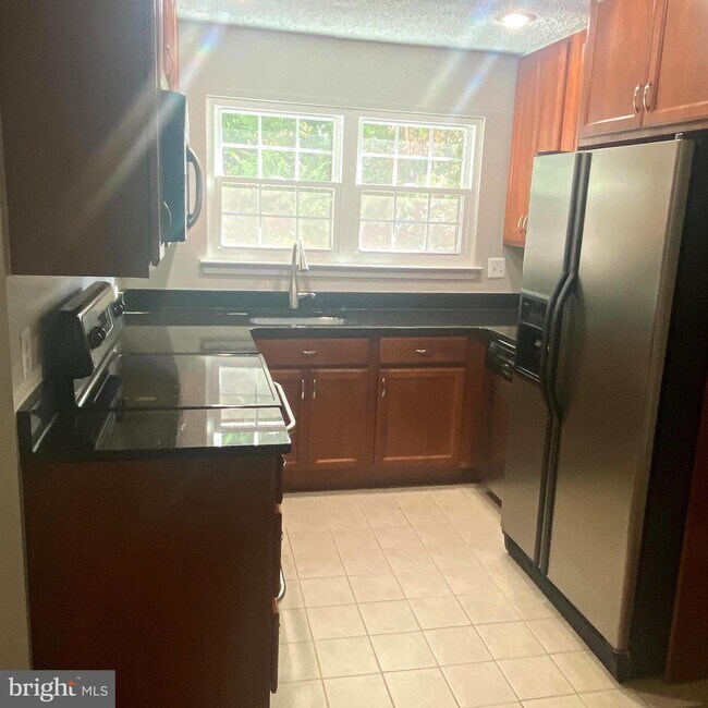 Building Photo - 3805 Green Ridge Ct