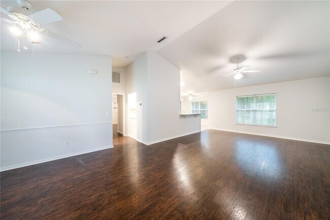 Building Photo - 7136 SW 81st Dr