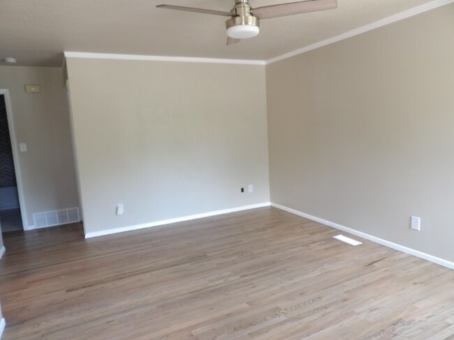 Building Photo - 24 El Sereno Dr