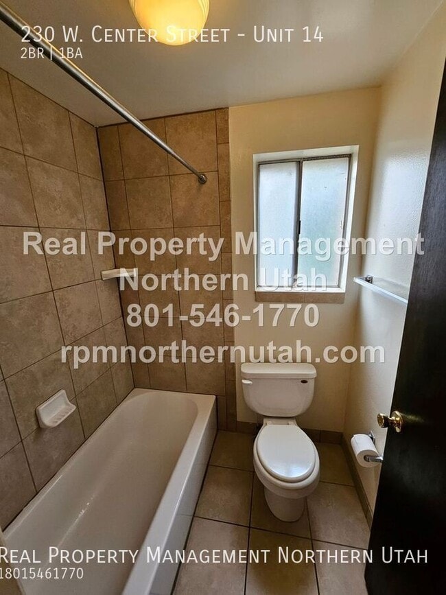 Building Photo - 230 W Center St