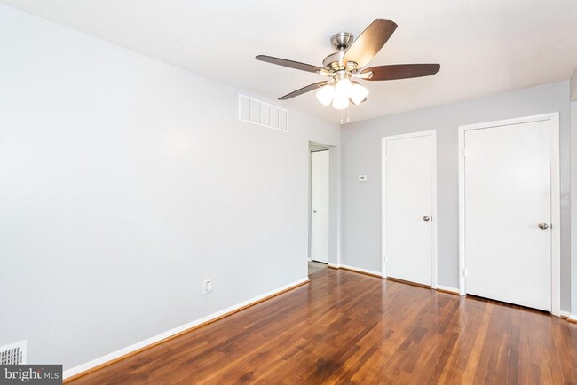 Building Photo - 37 Cardor Ct