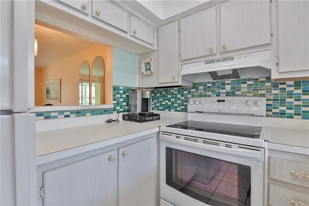 Building Photo - 305 47th Avenue Dr W