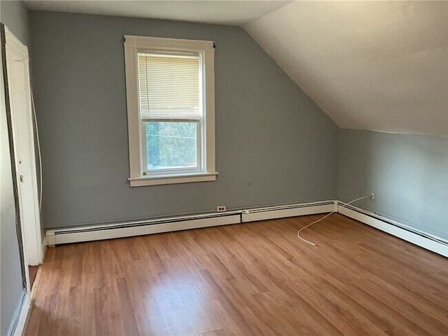 Building Photo - 40 Laban St
