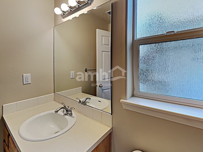 Building Photo - 39237 Newton St