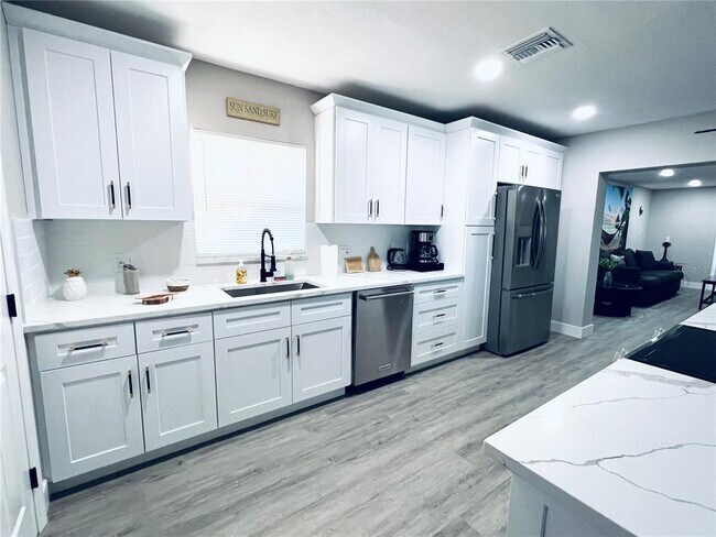 Building Photo - 10341 Kumquat Ln
