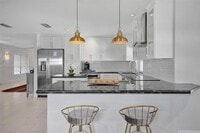Building Photo - 4 bedroom in Miami FL 33179