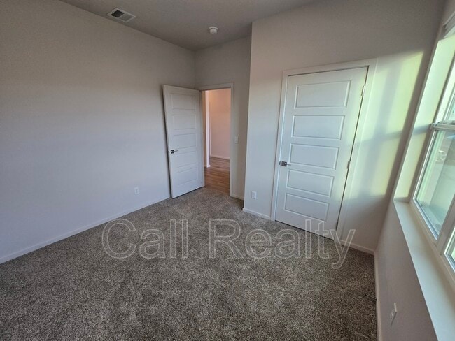 Building Photo - 10526 Duckhook Rd