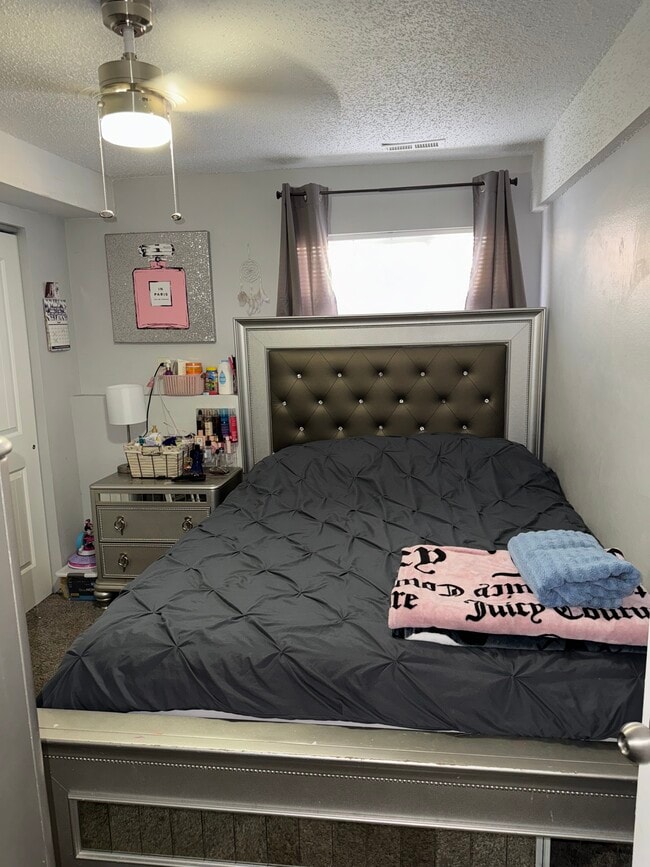 Building Photo - 4666 Witches Hollow Ln