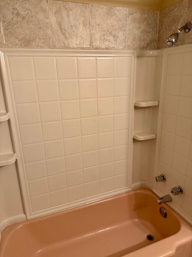 Bathroom/Shower - 2059 N 250 W
