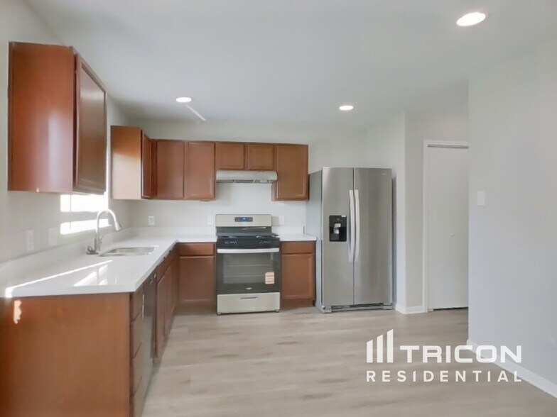Building Photo - 3311 Thicket Path Way