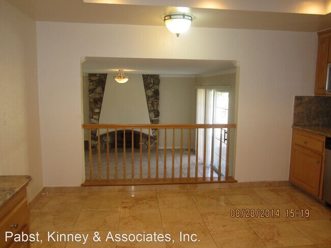 Building Photo - 4 br, 3 bath House - 14532 SOUTHFIELD DR.