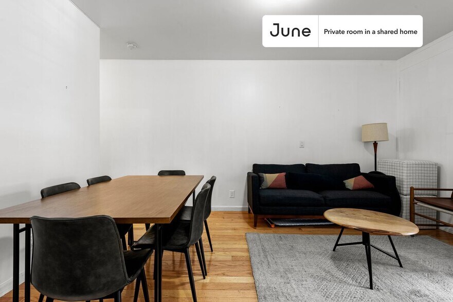 Building Photo - Room in Shared 3 bed/1 bath home