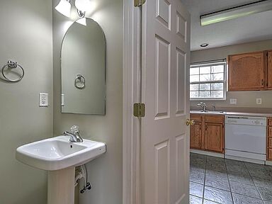 Building Photo - 3115 W Walnut St